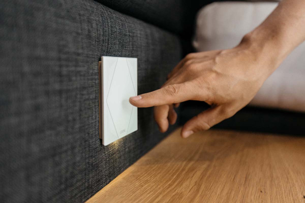 Loxone Touch Pure Classic CO2 Tree Signalweiß