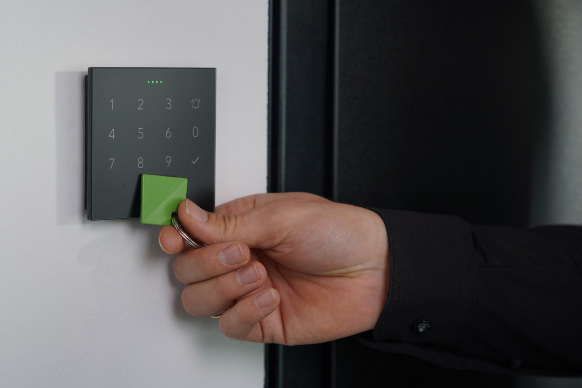 Loxone NFC Code Touch for Nano Anthrazit