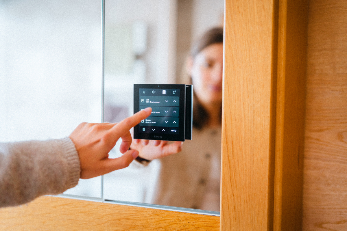 Loxone Touch Pure Display Tree