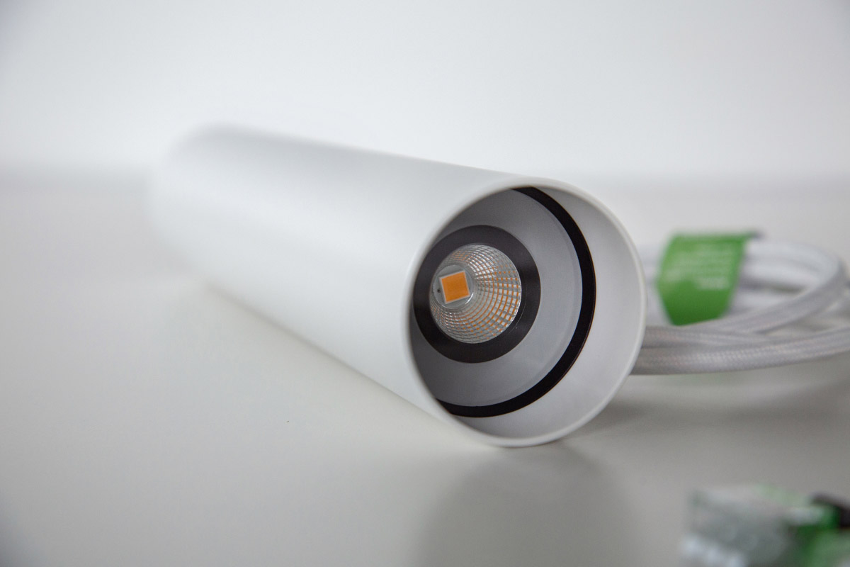 Loxone LED Pendulum Slim RGBW Tree Weiß